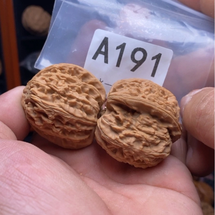 【闪购商品】文玩核桃吊坠