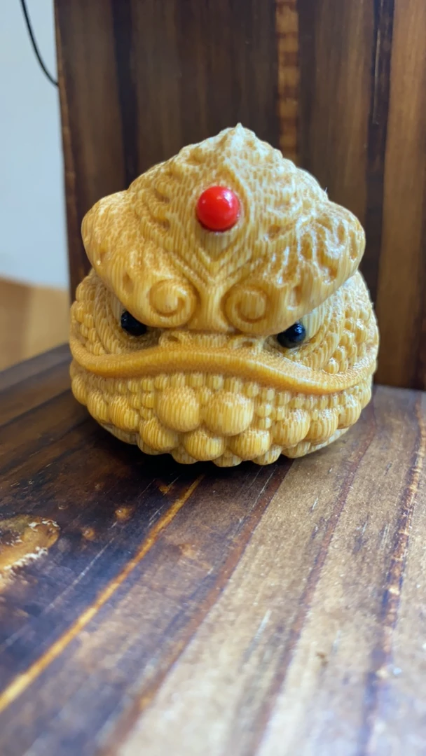 龙血金丝竹雕刻《鸿运当头》