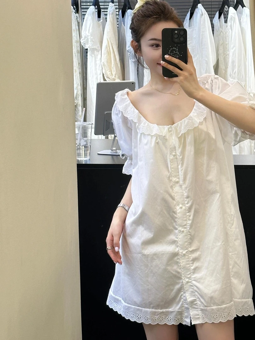 纯欲少女蕾丝花边短袖睡裙女夏季网红风新款家居服镂空设计连衣裙