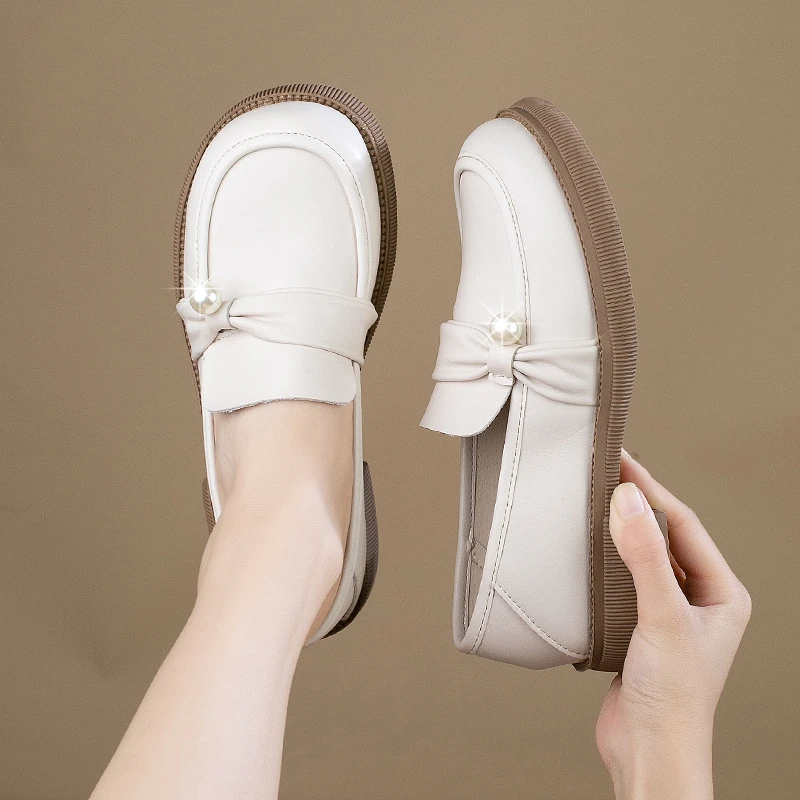 乐福鞋女款爆款2024新款正品平跟软底工作鞋百搭春秋珍珠扣小皮鞋