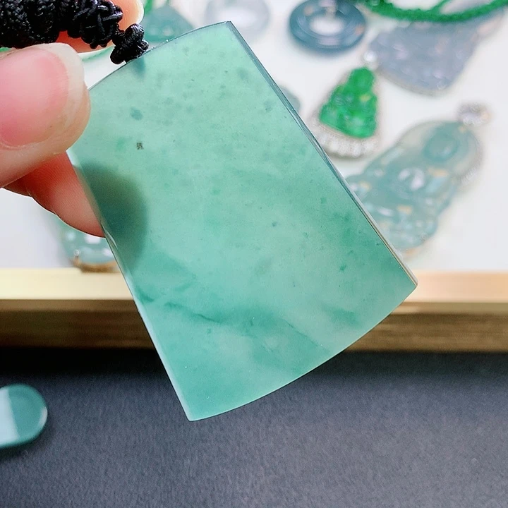 【闪购商品】翡翠颈饰未镶嵌翡翠