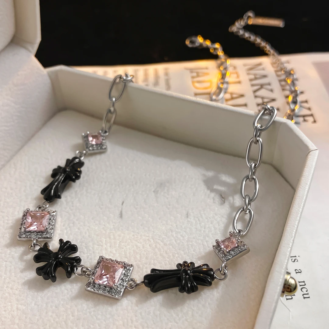 铜合金项链 01346甜酷风时尚气质镶嵌粉色锆石黑色克克锁骨链