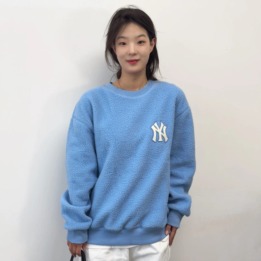 MLB秋冬保暖卫衣纽约洋基队毛绒绒柔软舒适圆领套头男女同款 蓝色