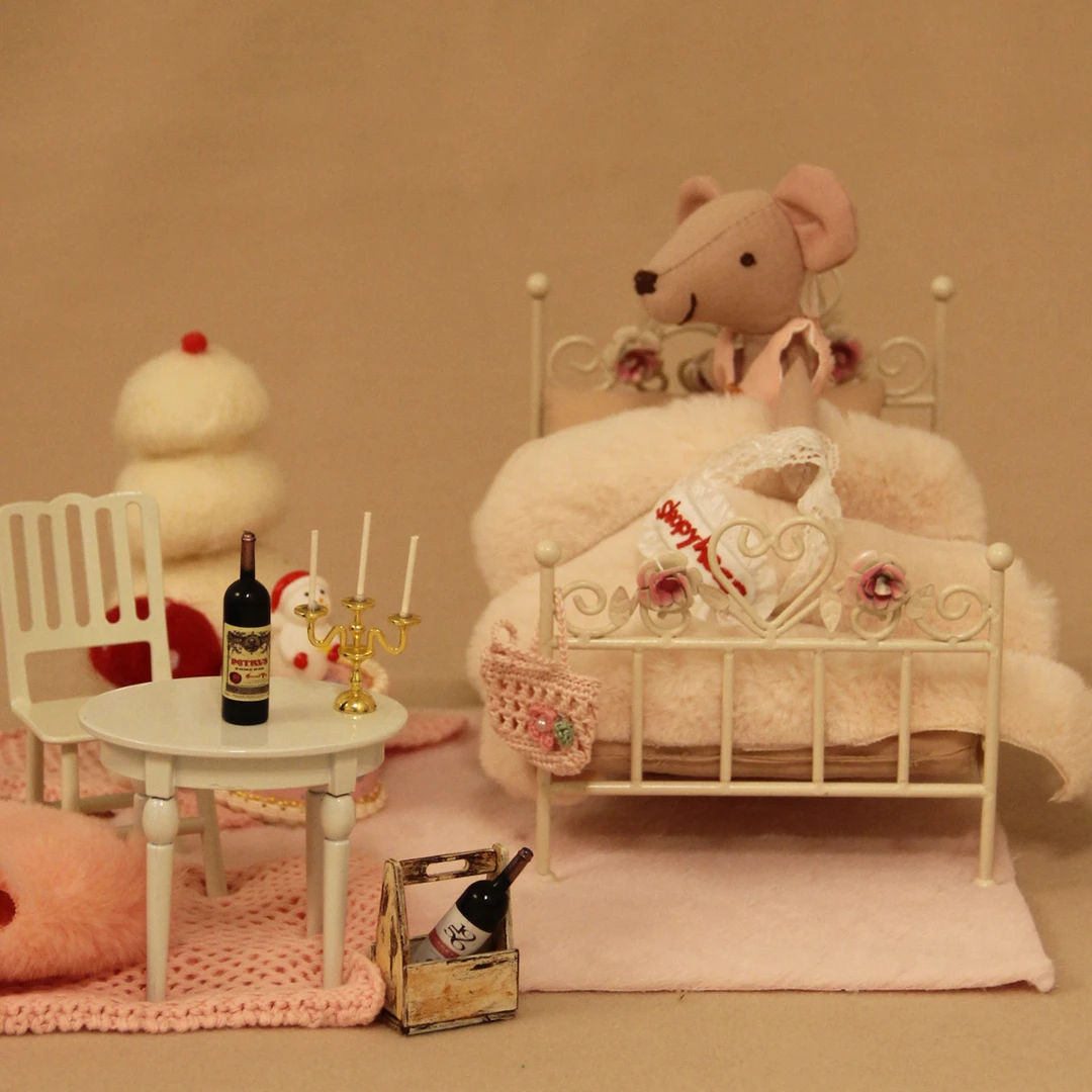 可单购可批发16cm网红爆款BJD娃屋12分铁艺雕花加床品微缩家居