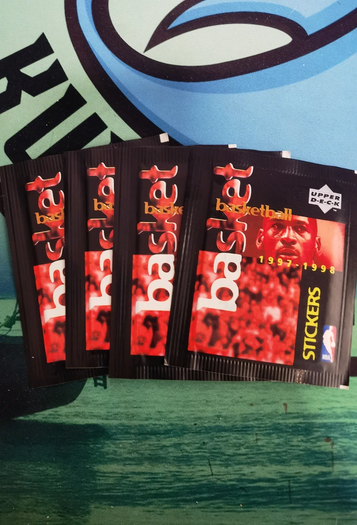 1997-98 upper deck 乔丹 科比 贴纸 未成年禁止下单