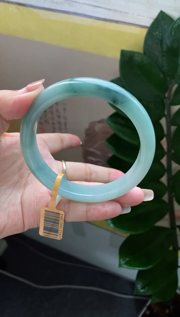 【闪购商品】翡翠手镯未镶嵌(飘花)26号有矿线