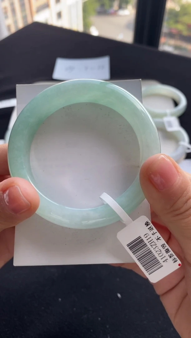 【闪购商品】翡翠手镯未镶嵌54正圈-不退不换