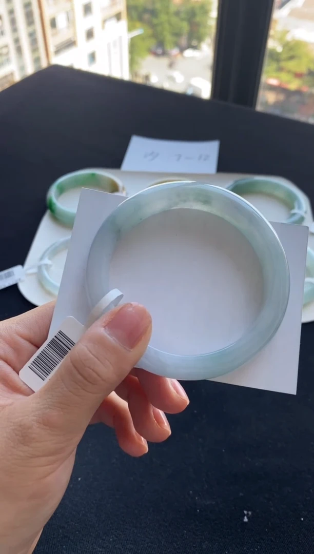 【闪购商品】翡翠手镯未镶嵌58正圈-不退不换