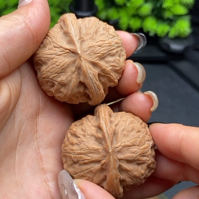 【闪购商品】文玩核桃把件宫灯