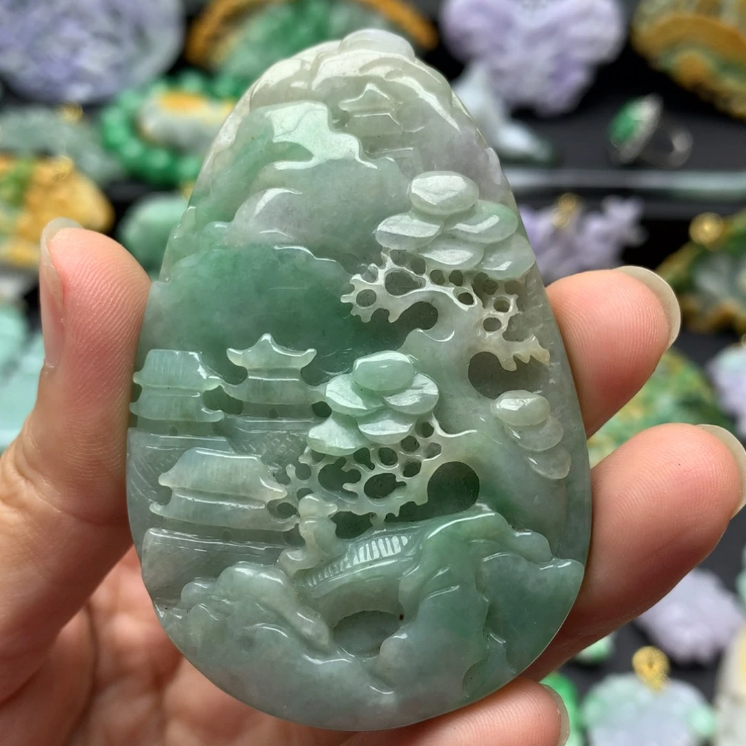 翡翠颈饰未镶嵌翡翠