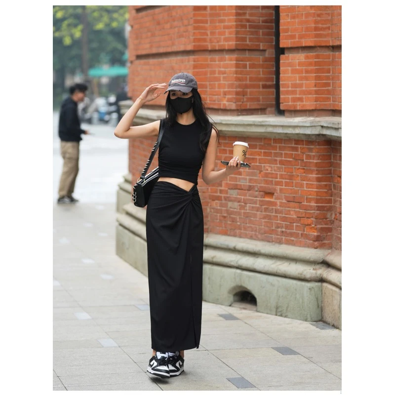 2025夏季新款背心显瘦一整套时尚性感小众黑色开叉设计感半裙套装