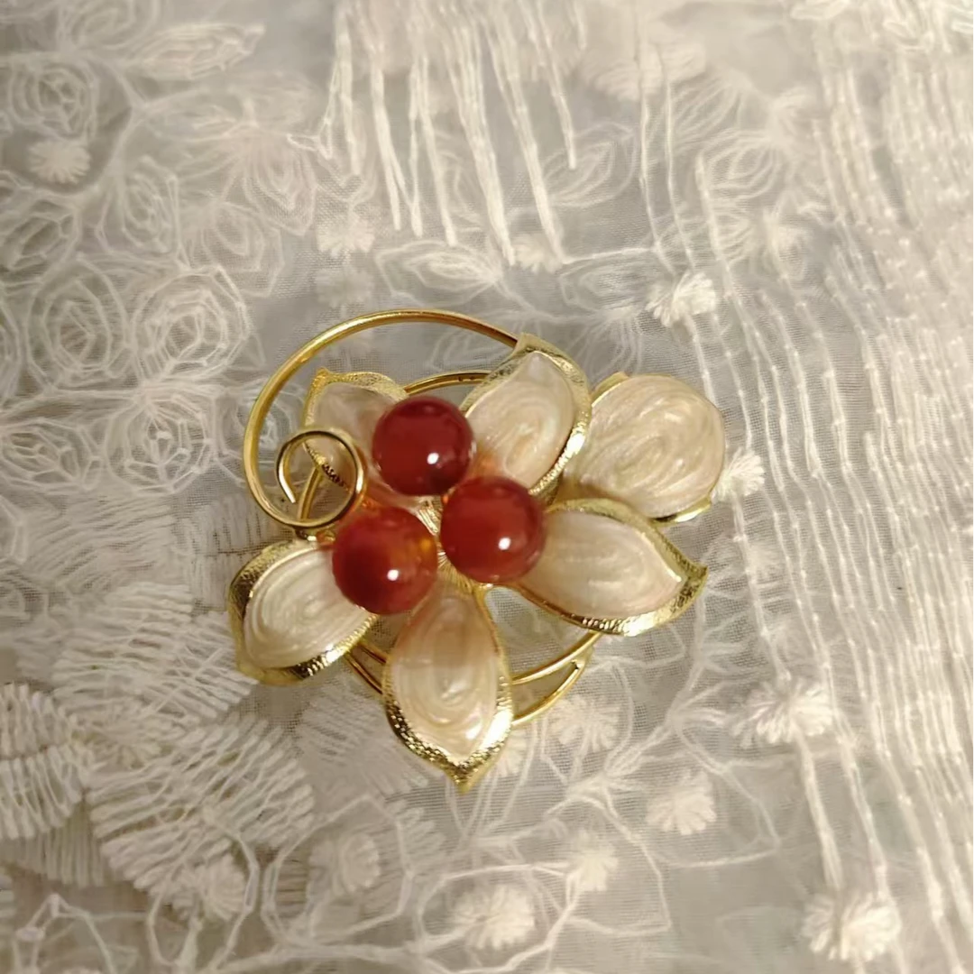 非金属树脂胸针 胸针