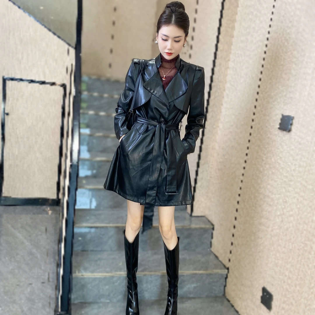 高端网红时尚皮风衣2024秋冬新款女神范显瘦中长款收腰皮大衣