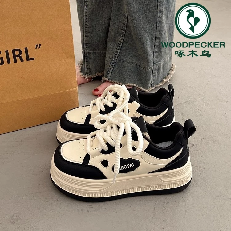 啄木鸟爆款小众厚底板鞋女百搭超火小白鞋2025新款韩系休闲运动鞋