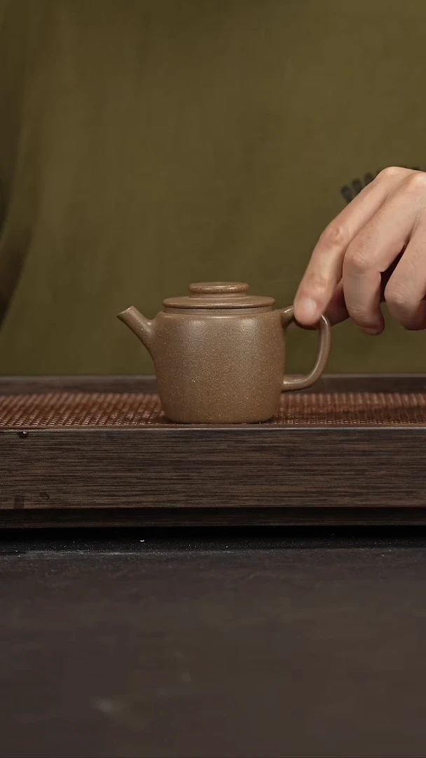 【闪购商品】芝麻绿         高巨轮