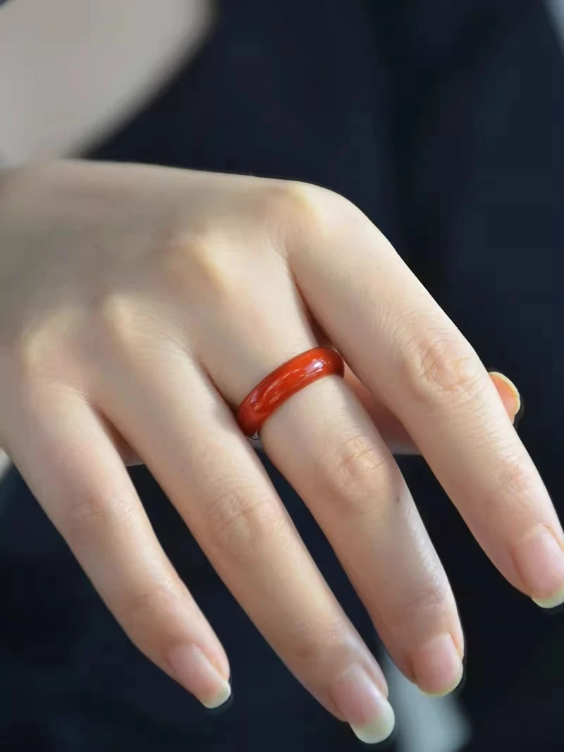 天然玛瑙玉髓指环戒指红玛瑙板戒食指尾戒男女款玉石跑环送证书