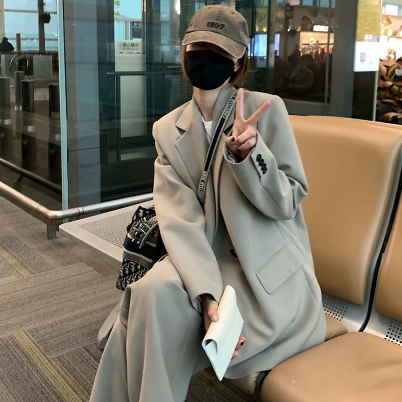 灰色小西装外套女2023春秋新款小个子两件套休闲宽松短款西服套装