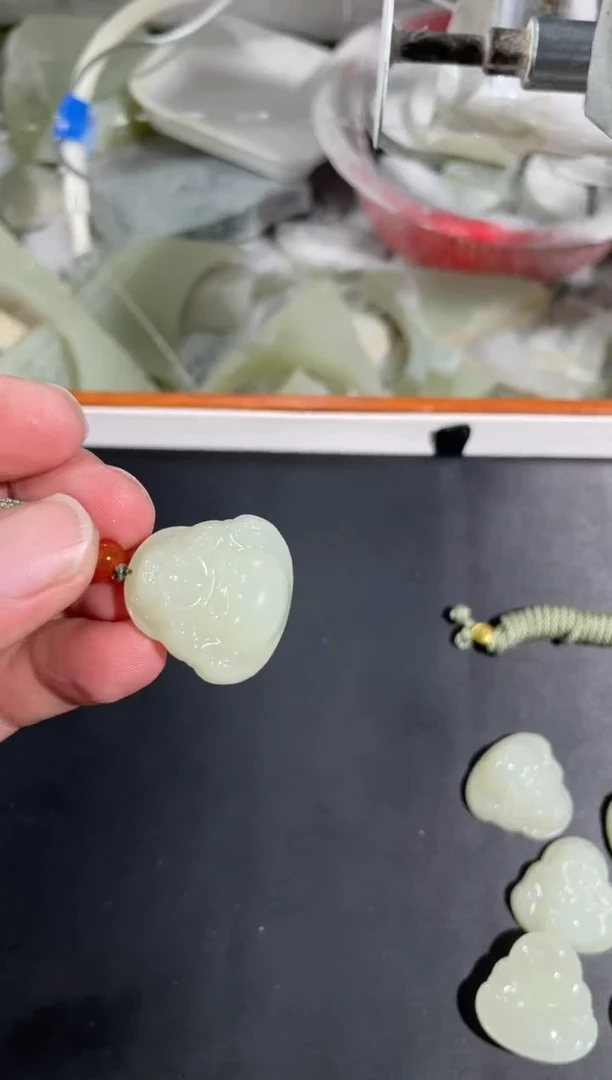 【闪购商品】和田玉颈饰未镶嵌佛公拍一发一个多样性发货