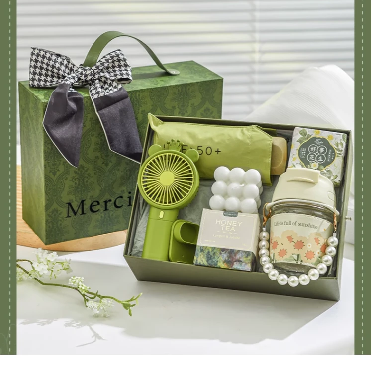 结婚伴手礼女伴娘婚礼回礼伴郎男士礼盒高档实用毛巾套装套盒成品