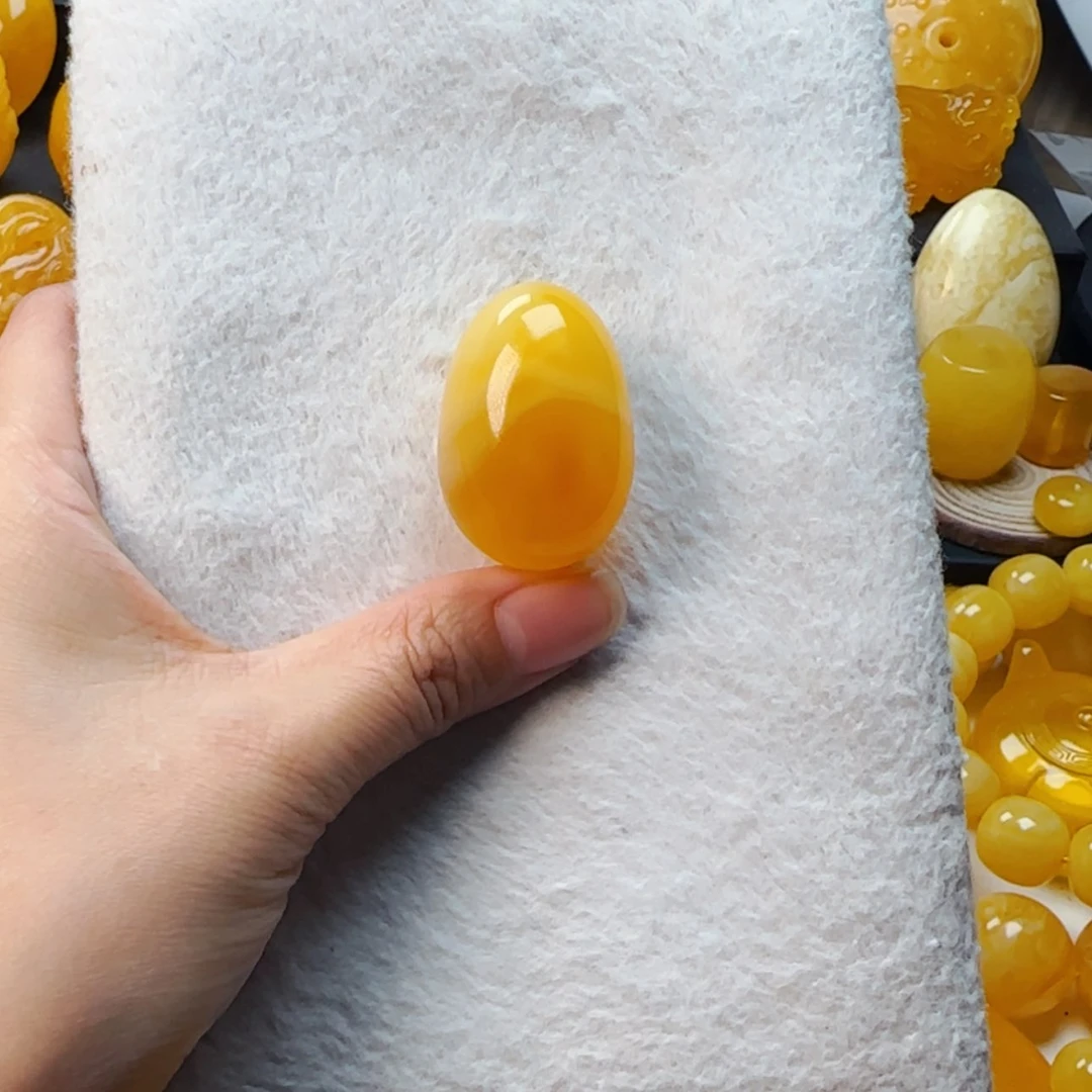【闪购商品】琥珀颈饰未镶嵌纳**拉