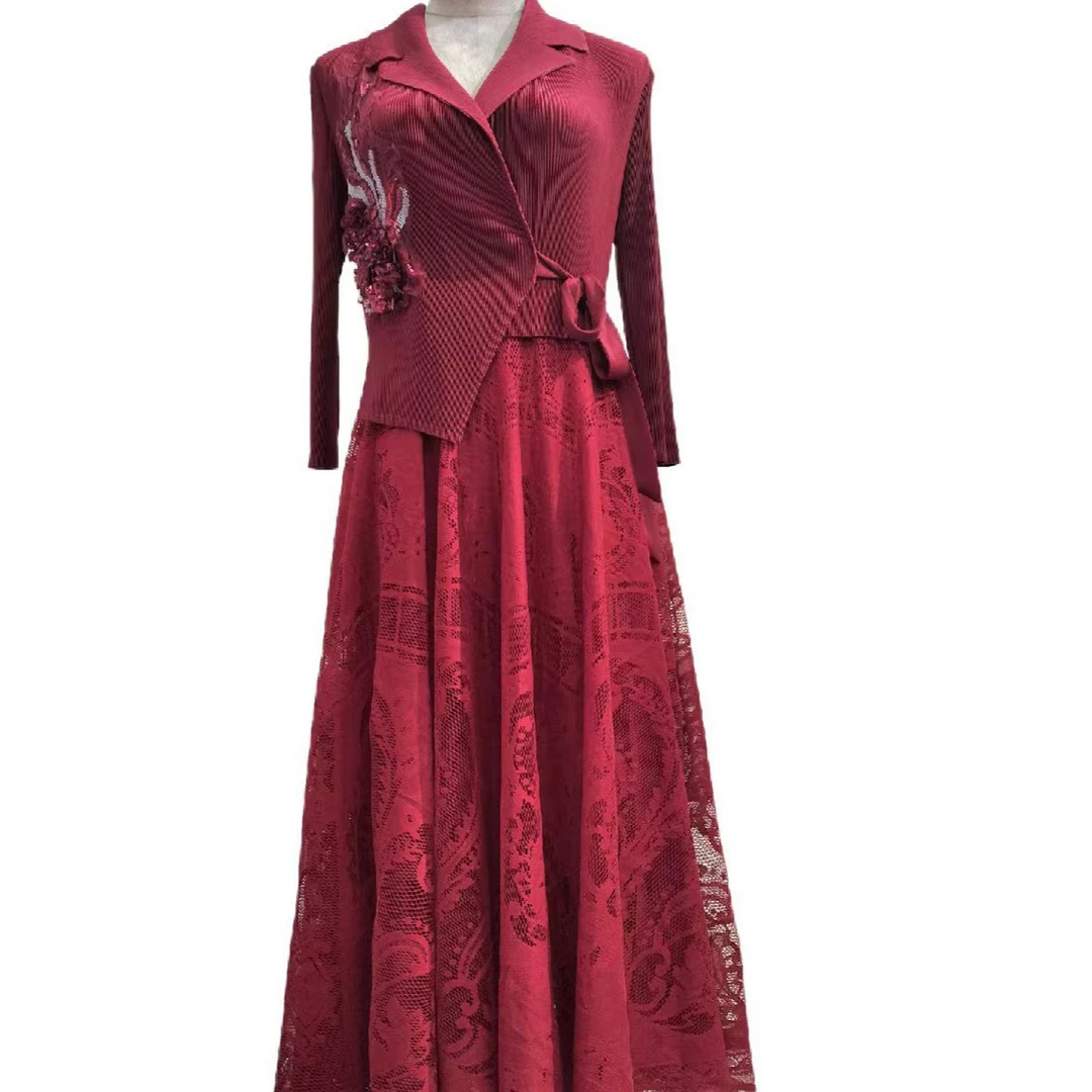 新款时尚褶褶显瘦连衣裙2424