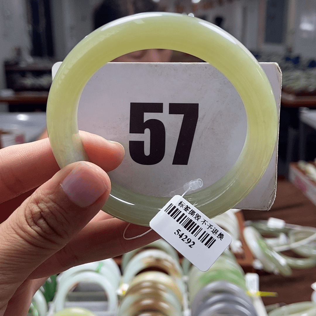 和田玉手镯未镶嵌56.8