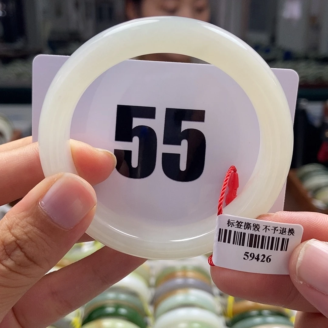 和田玉手镯未镶嵌有纹55.8