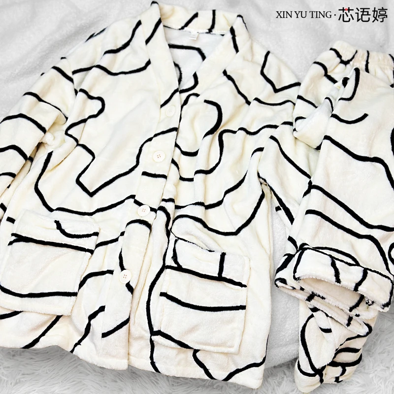 芯语婷秋冬季简约波浪条纹法兰绒睡衣女御寒保暖家居服套装