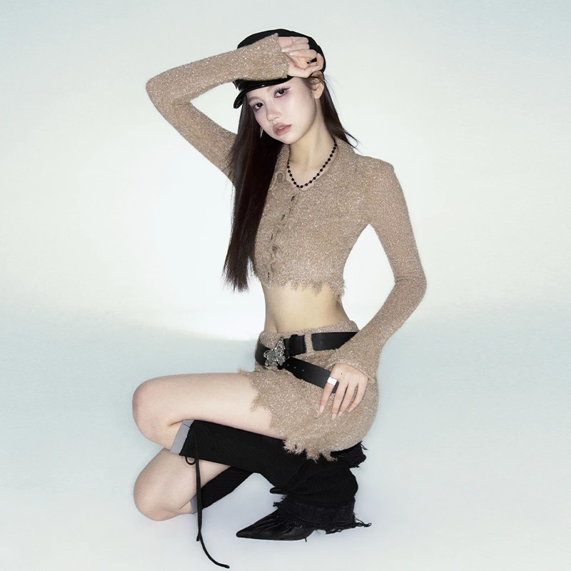 WooHa/吾哈2023春季新款纯欲少女上衣短裙细闪性感辣妹针织套装女
