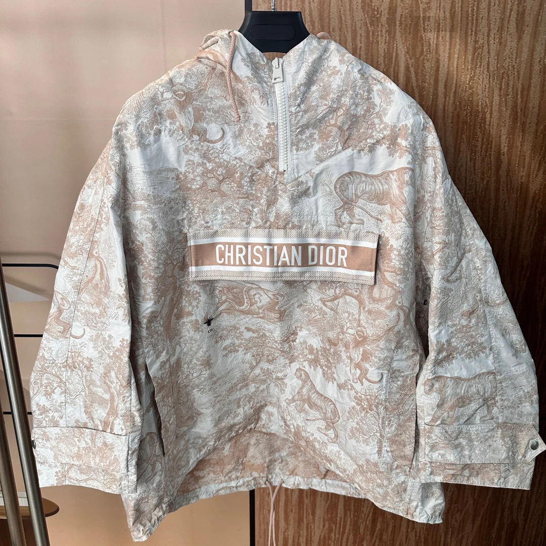 迪奥 Dior 爆款 粉色动物世界冲锋衣夹克外套 S码 98新
