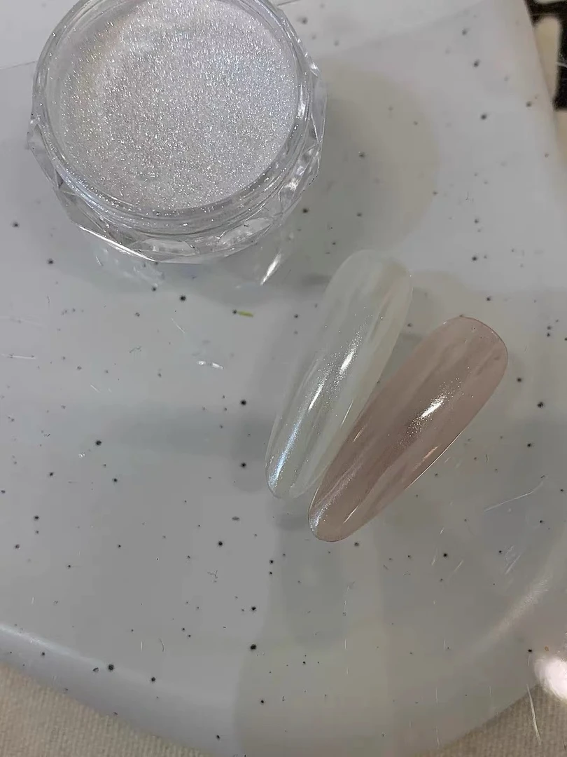 Winnie Nail 新品高光粉魔镜粉「甘露」流行