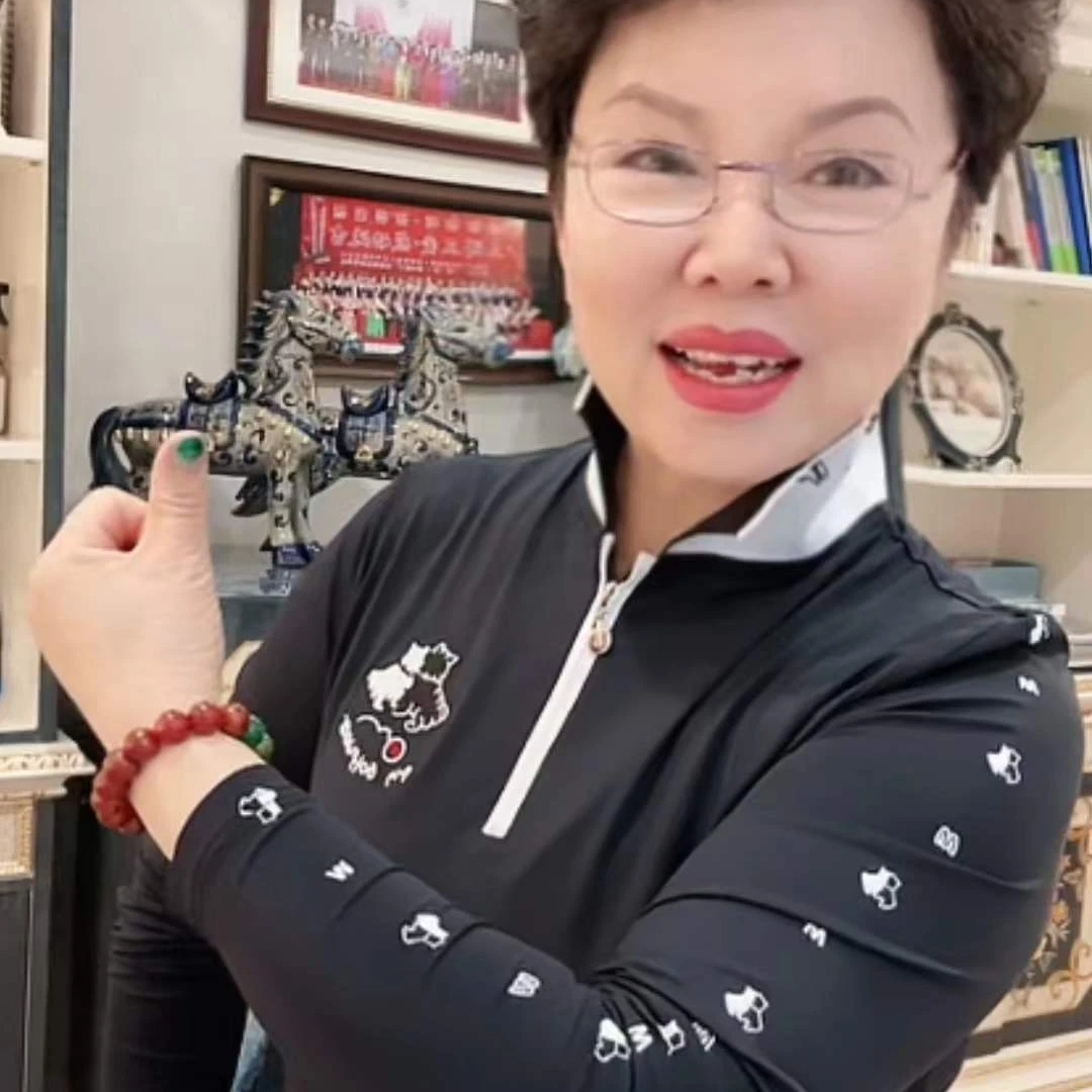 张月老师同款   -T恤