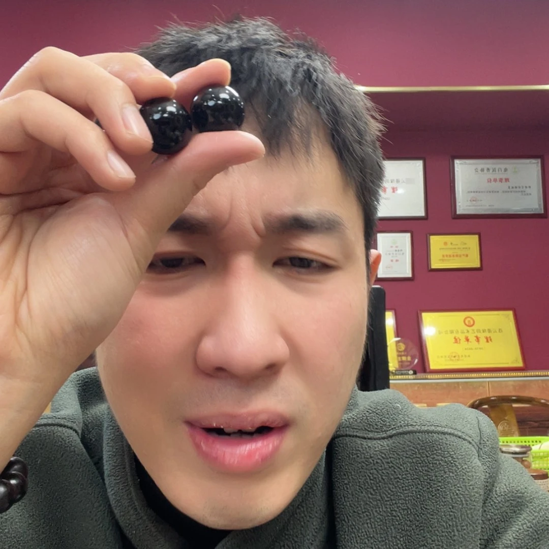 【闪购商品】38一整条手串20根雕