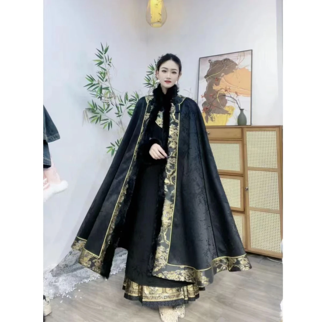 2024女装秋冬季古风新款国潮风黑色毛领风衣斗篷-M(9871+8901)