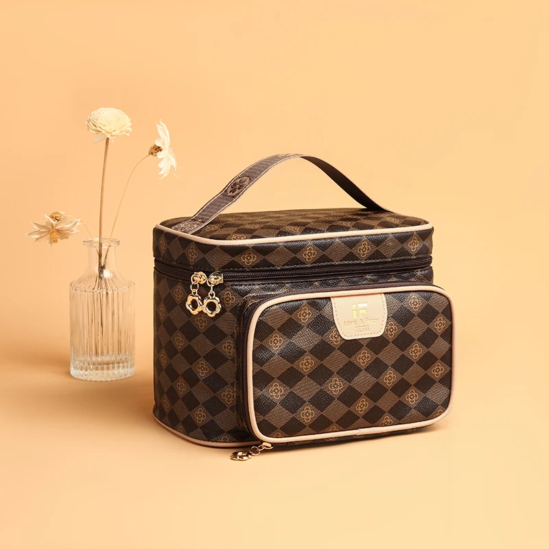 2024经典潮流气质包