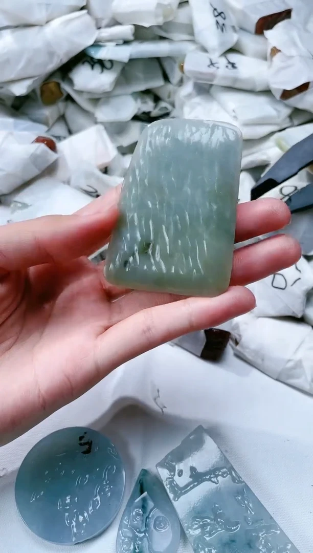 【闪购商品】翡翠颈饰未镶嵌翡翠