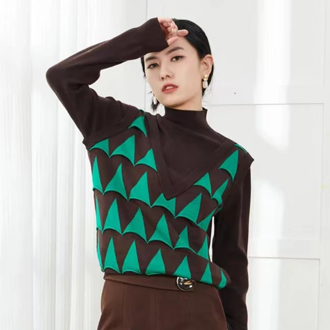 茜舞2025新款时尚显瘦撞色假两件毛衫【52F610】