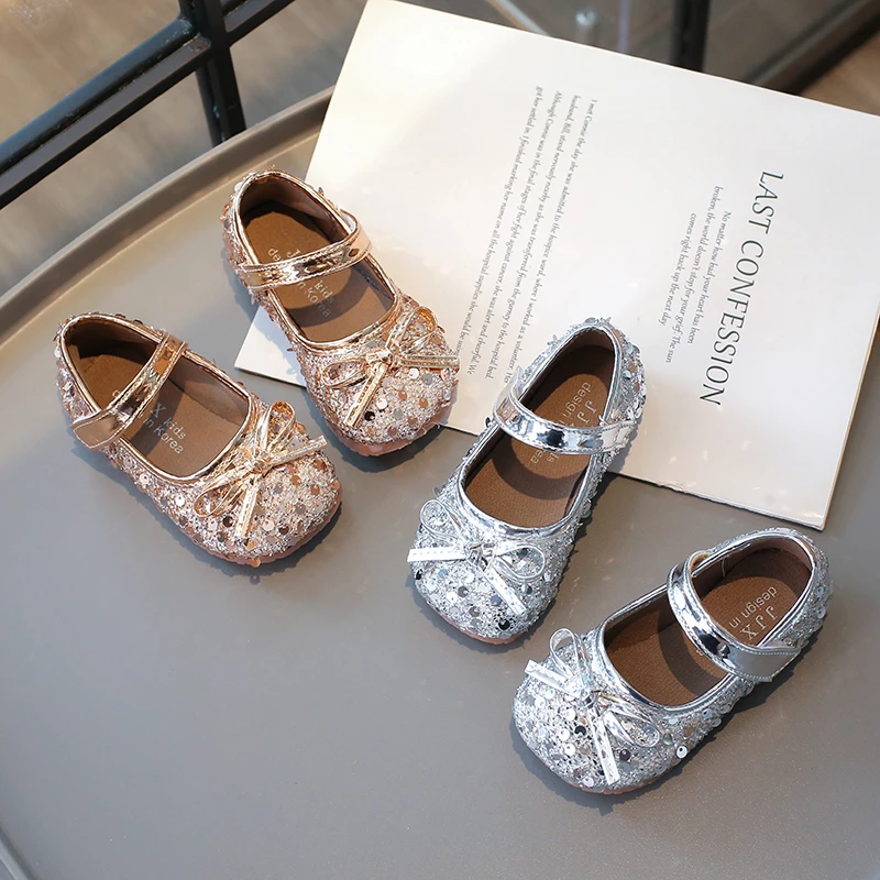 女童皮鞋公主鞋2024秋季新款小童软底时尚亮片小女孩鞋子浅口2701