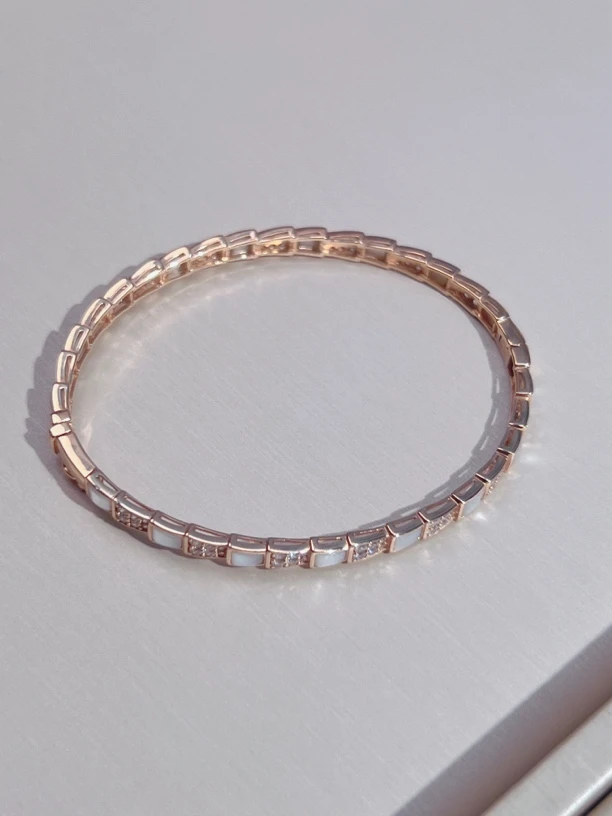 18K金时尚百搭蛇手镯