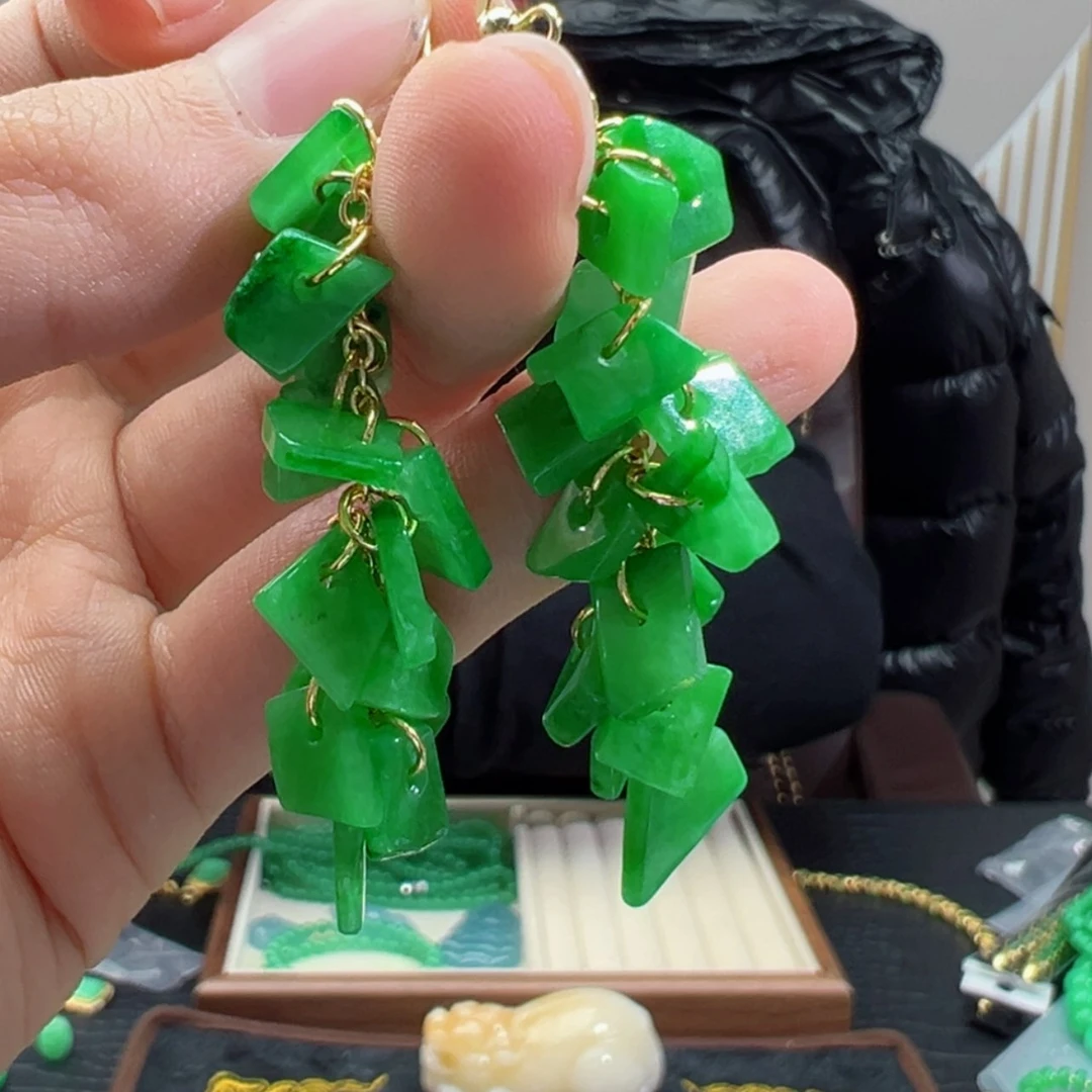 【闪购商品】翡翠颈饰未镶嵌