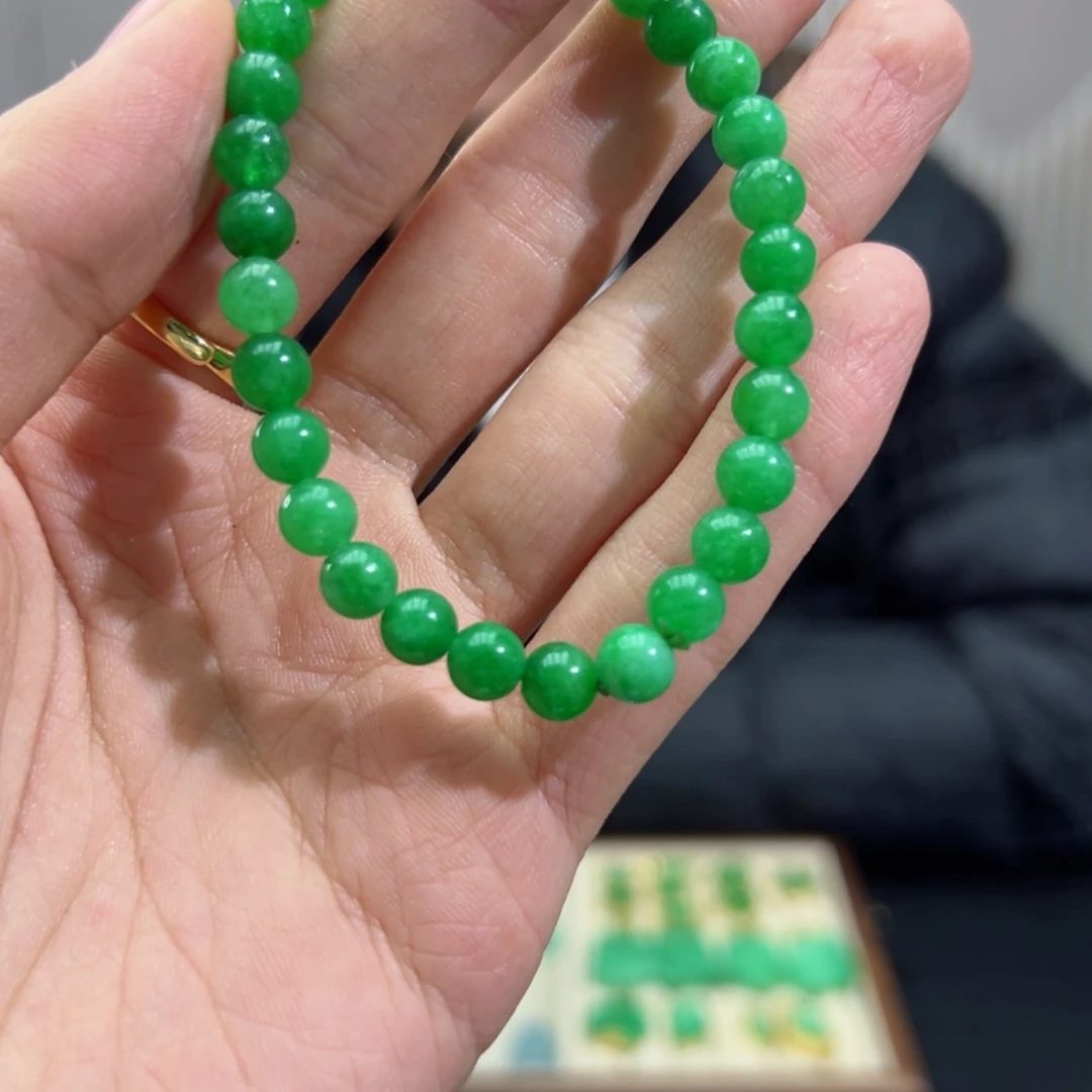 【闪购商品】翡翠颈饰未镶嵌