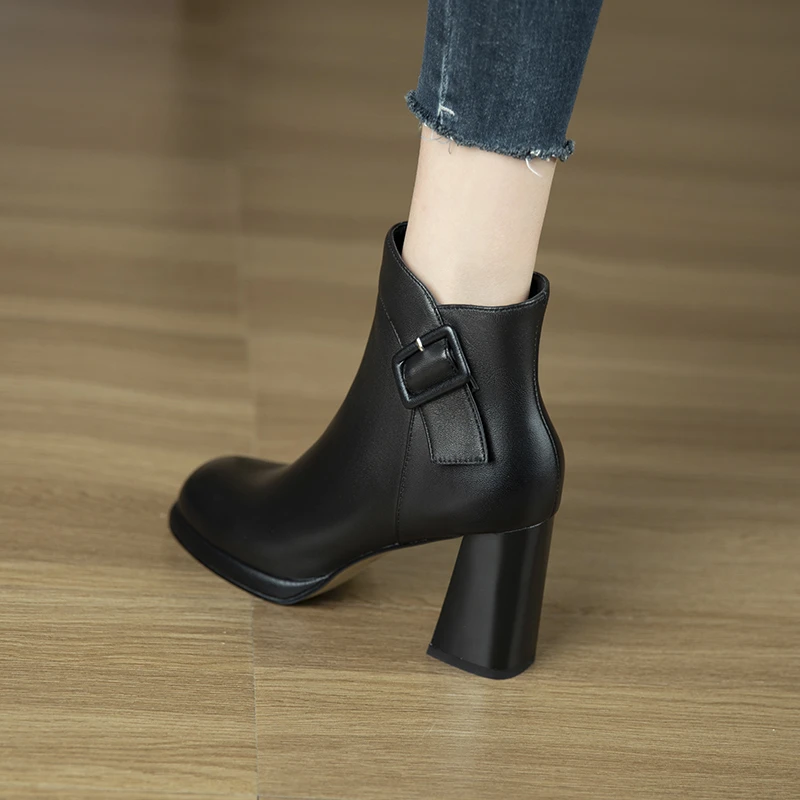 2025年新款及裸靴女软皮圆头防水台气质高跟鞋侧拉链粗跟百搭短靴