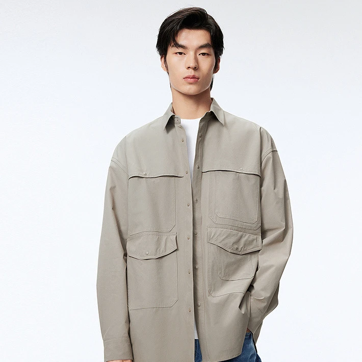 太平鸟男装 休闲衬衫秋季户外工装口袋外穿式衬衫BWCHE1414