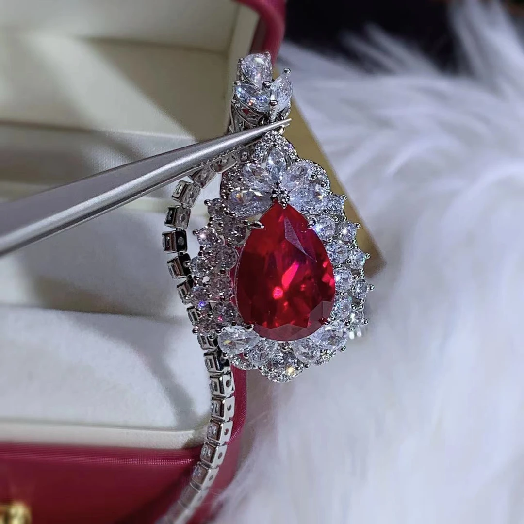 Y3407时尚套装红色吊坠