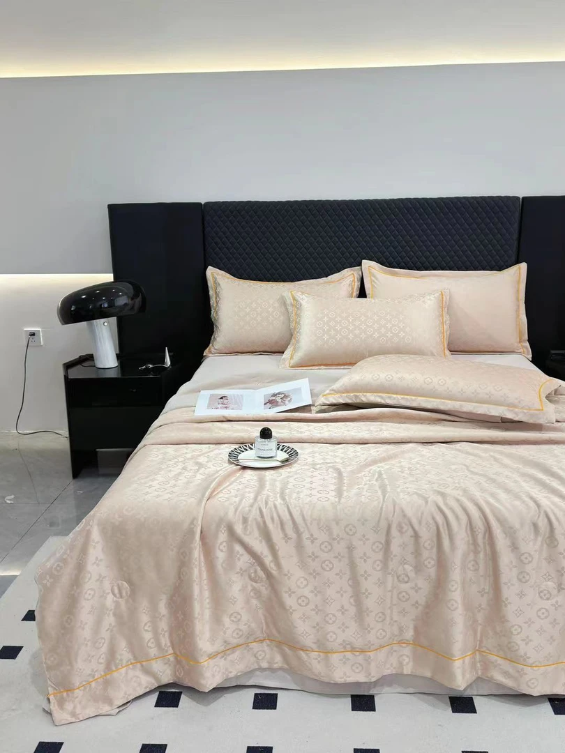 1500 艾诺维香槟 夏被四件套