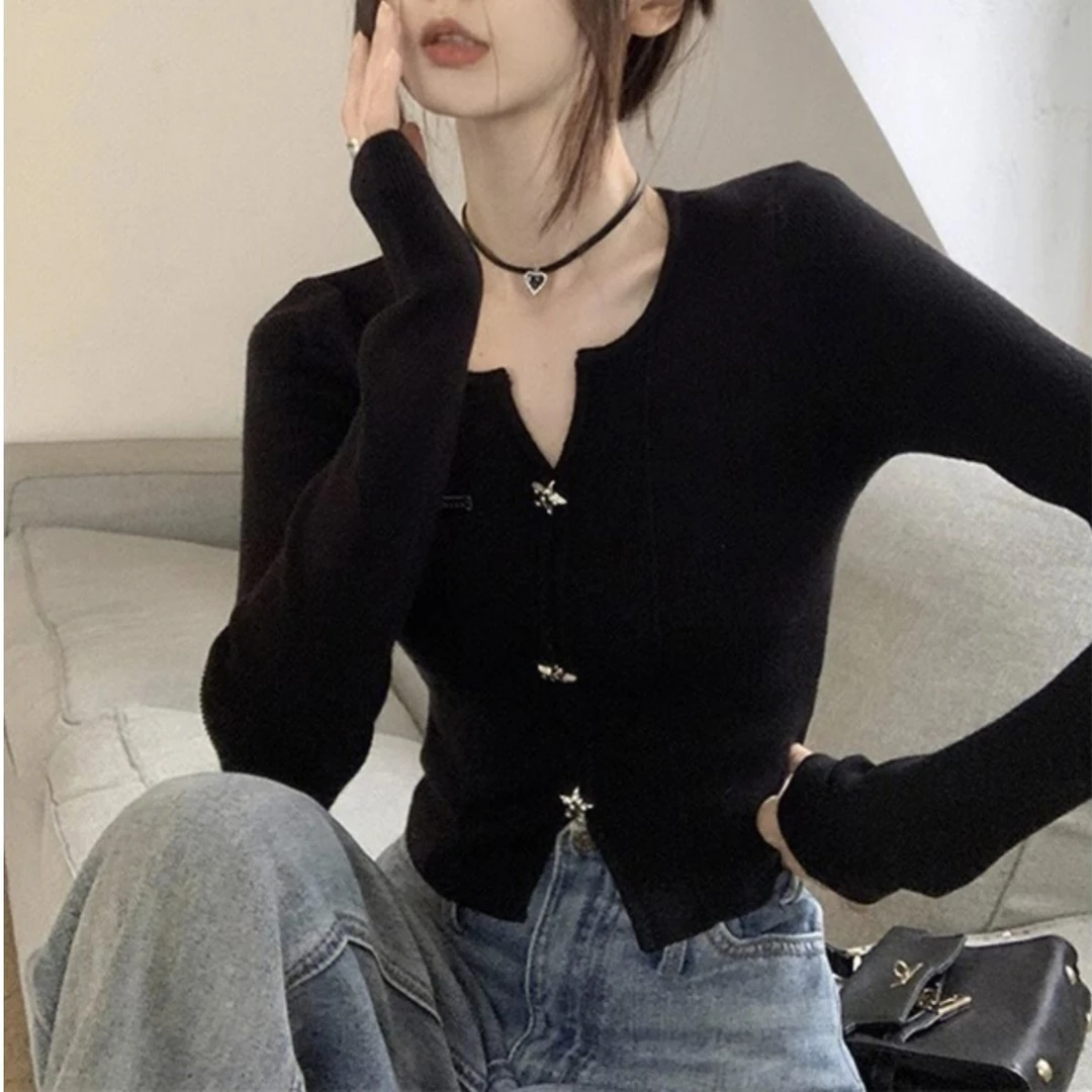 黑色短款绝美长袖小上衣女初秋装新款高级感外塔毛衣针织开衫