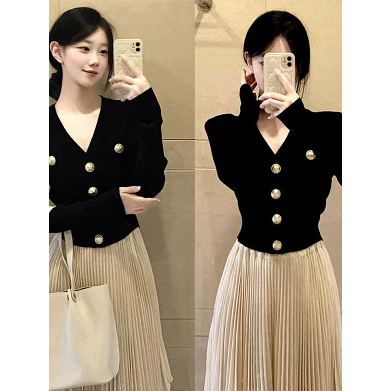 黑色法式v领针织开衫女早秋小香温柔风毛衣外套气质修身短款上衣