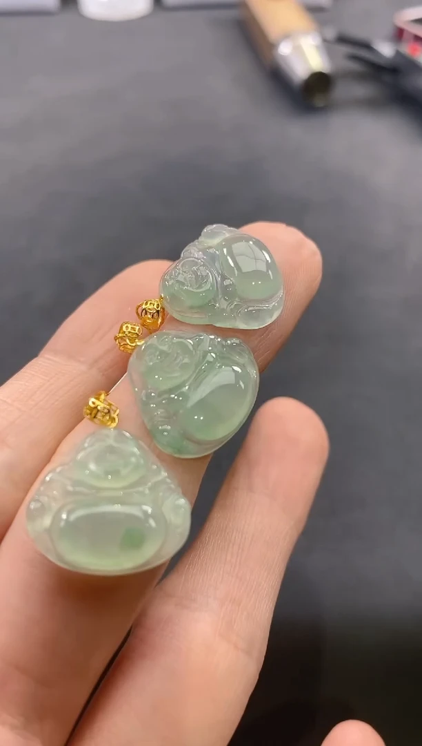 【闪购商品】翡翠颈饰18K金镶嵌佛公 多样性发货1件