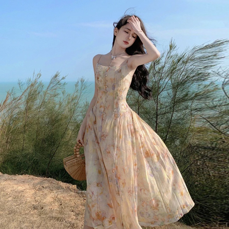 吊带长裙雨蔷薇碎花雪纺吊带连衣裙夏季2024新款法式度