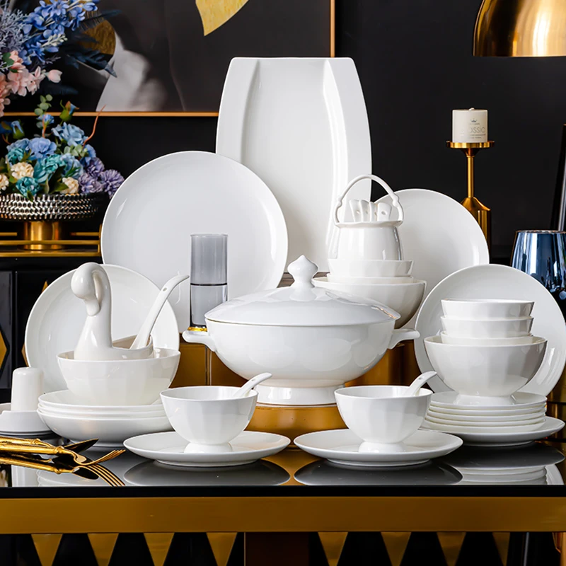 正宗景德镇釉下彩中式纯白高温骨瓷碗盘套装家用新款陶瓷中式套装